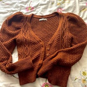 Cute fitted puff sleeve cardigan